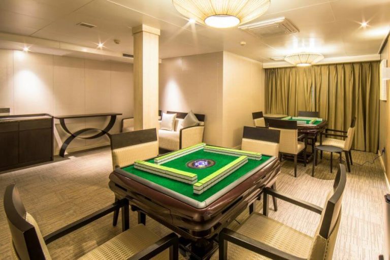 Century Glory-Mahjong Room