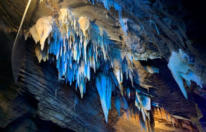 Fengdu Snow Jade Cave