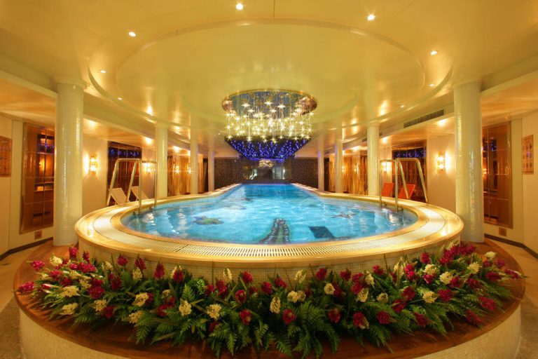 Century Paragon - Heated Indoor Swimming Pool